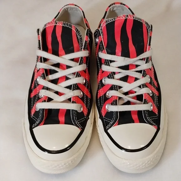 CONVERSE CHUCK TAYLOR 70 ALL STAR OX BLACK/ RACER PINK size 5.5 - Picture 3 of 13